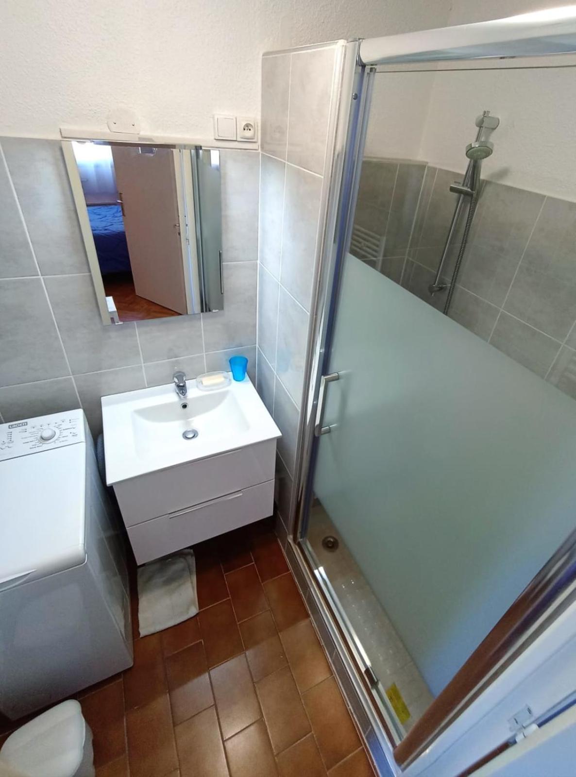 Apartment T2 Sleeping Corner 45 Places Beautiful View With Balcony アンブラン エクステリア 写真